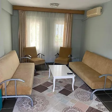 Palm Club Ξενοδοχείο με διαμερίσματα *