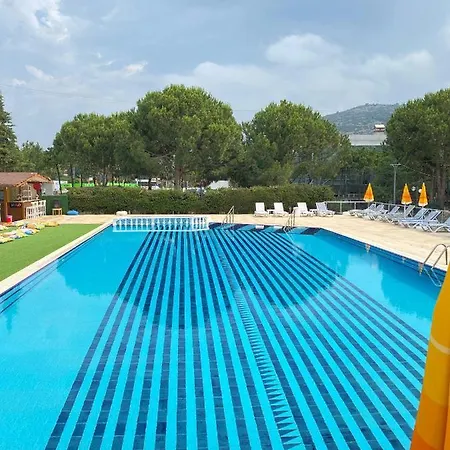 Palm Club Ξενοδοχείο με διαμερίσματα *