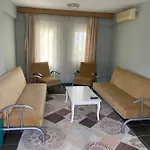 Palm Club 아파트호텔 *